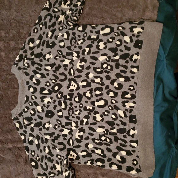 Stella & Dot Sweaters - Picture 5 of 15